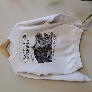 Amazing Crazy Horse Memorial Heather Grey Sweatsh… - image 1